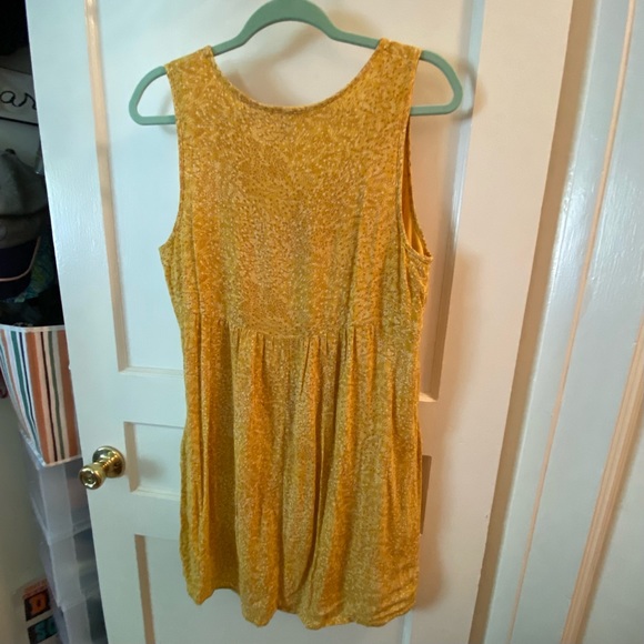 Old Navy Floral Dress - Picture 2 of 5